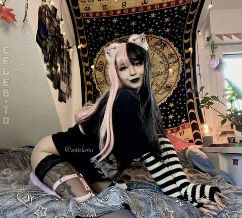 Zottelcorn nude photo 20