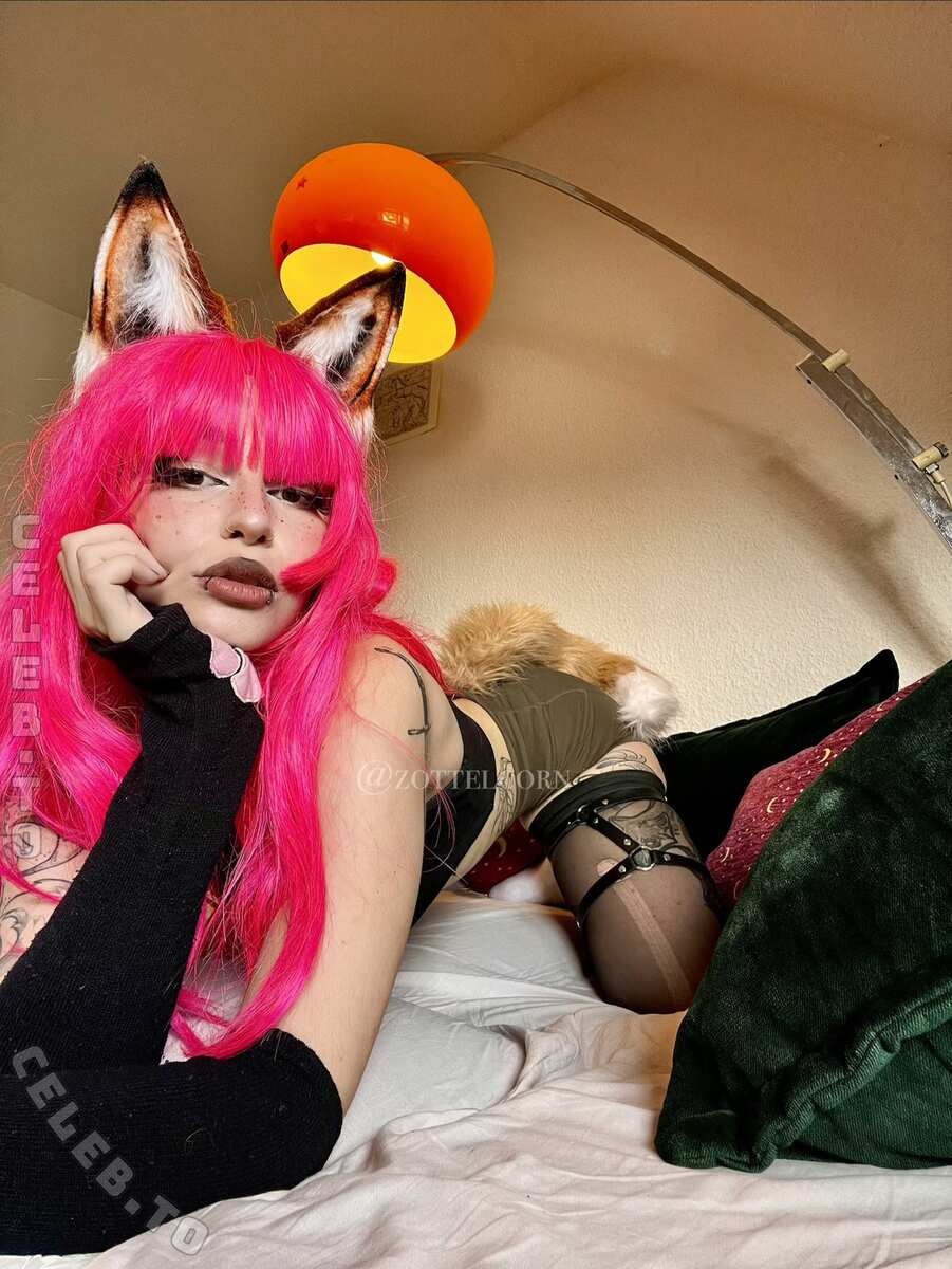 Zottelcorn nude photo 4