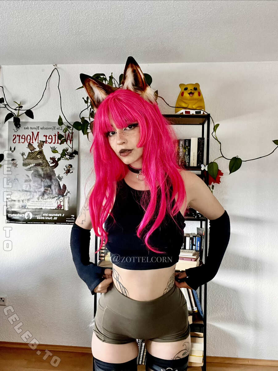 Zottelcorn nude photo 7