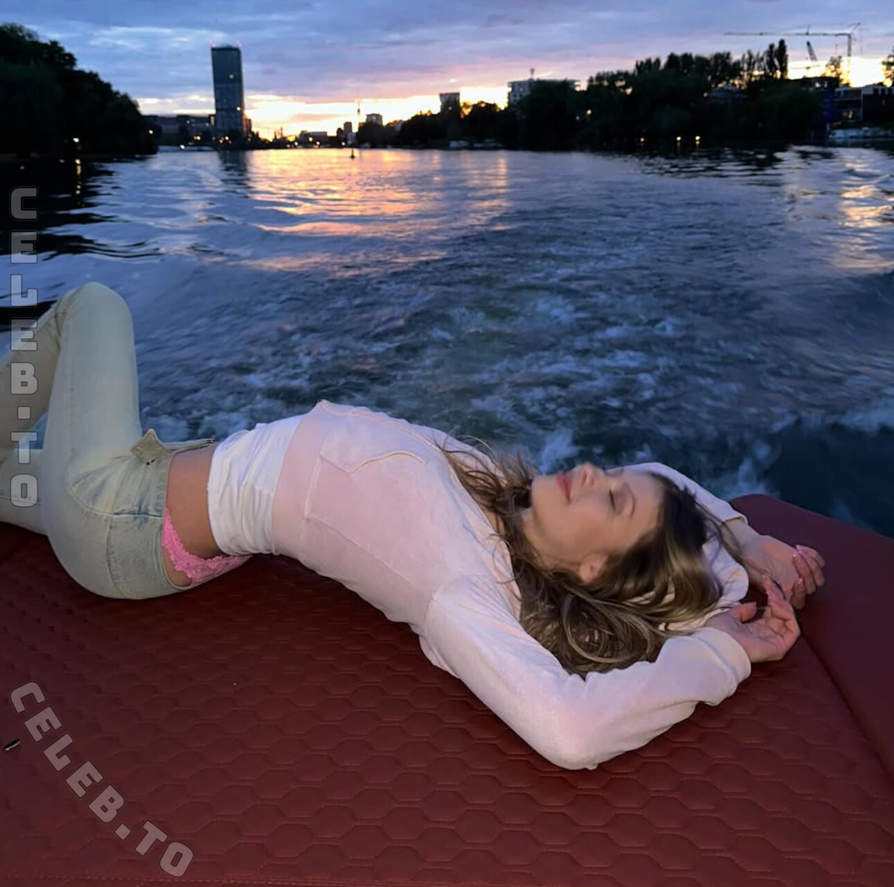 Zsá Zsá Inci Bürkle nude photo 6