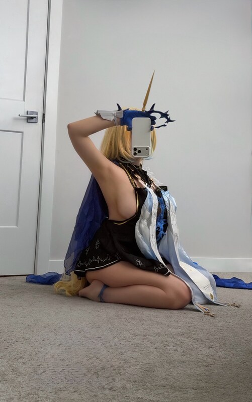 Zsofibtw nude photo 5