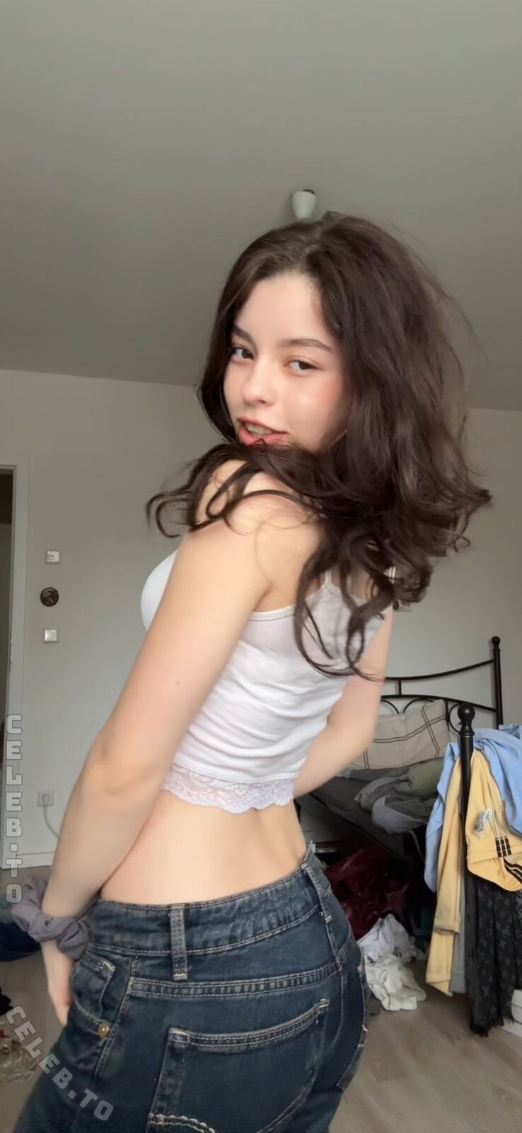Zukunftslos nude photo 6