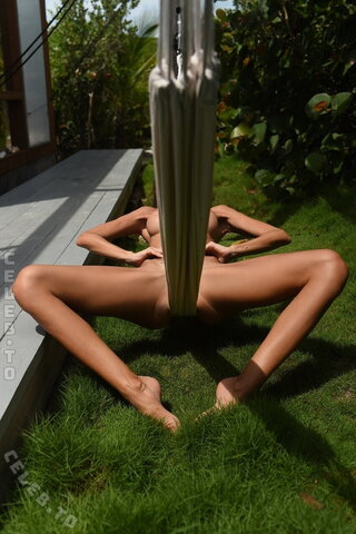 Zuriñe Aspiunza nude photo 27
