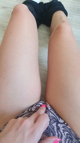 Zuzysweet999 nude photo 3