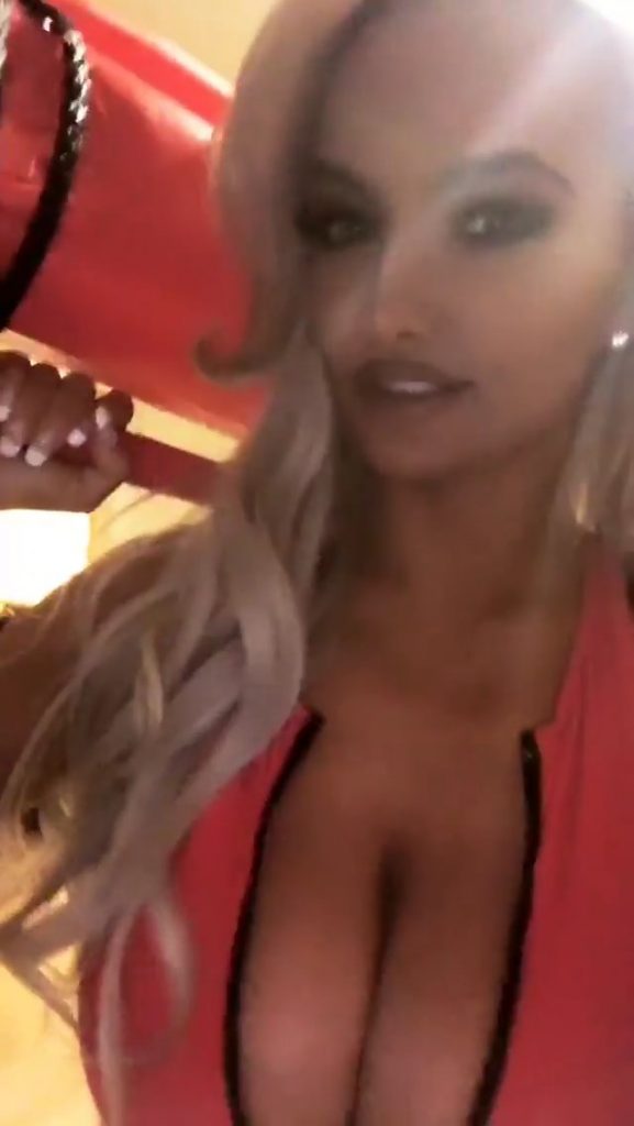 Lindsey-Pelas_thefappening_one (15)