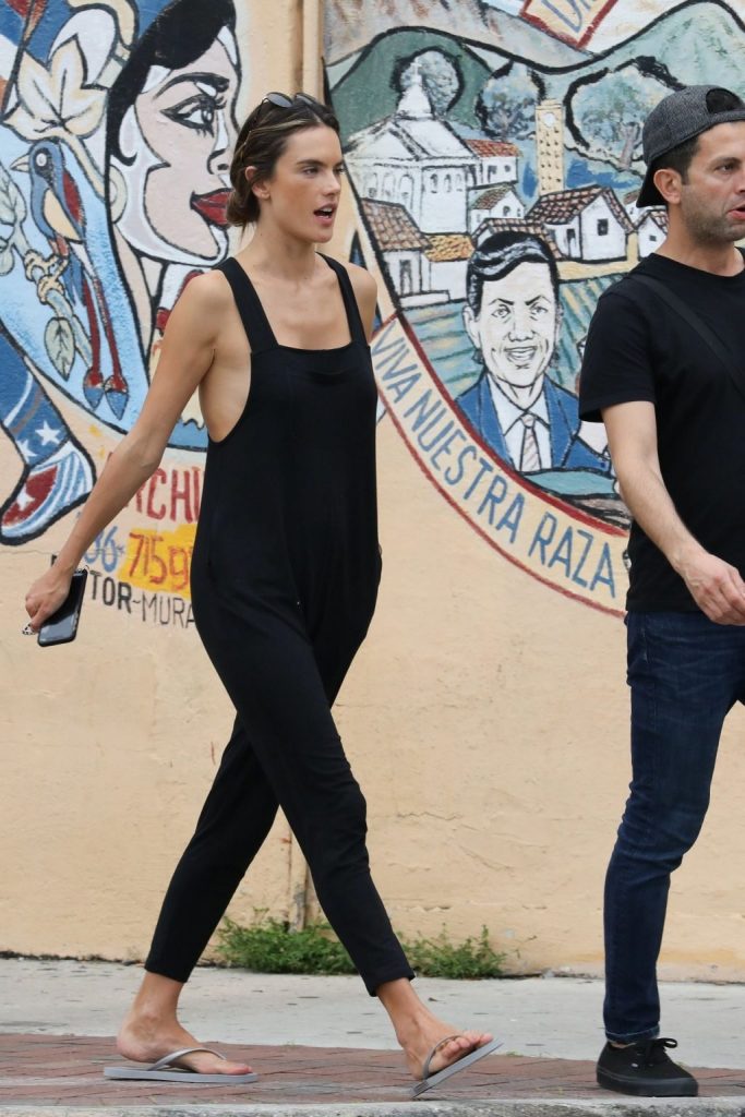 Alessandra-Ambrosio_thefappening_one (4)