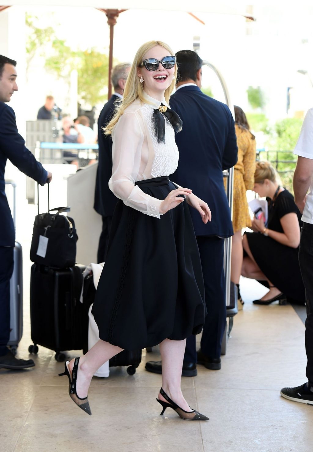 Elle Fanning Sideboob Thefappening