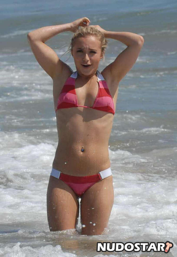 Hayden Panettiere Leaked Photo 19