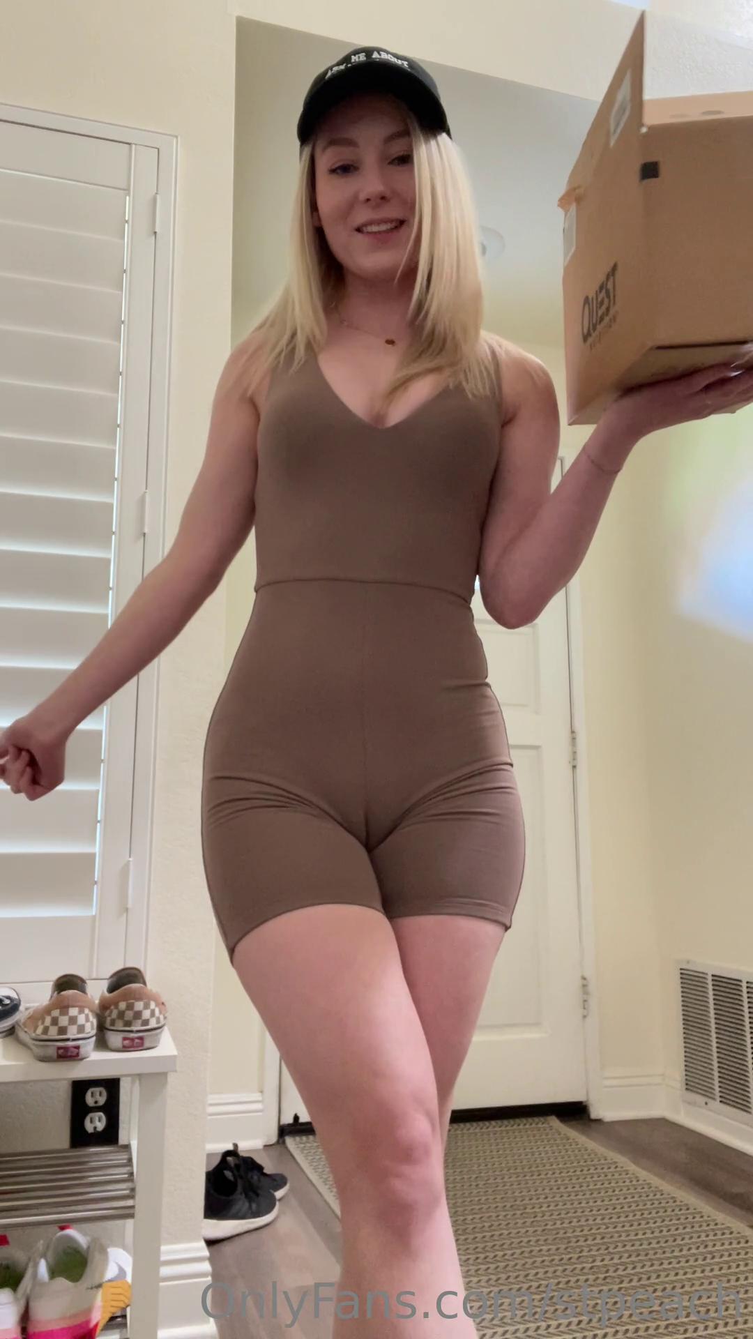STPeach Nude Delivery Role Play PPV Fansly Video Leaked – Influencers Gonewild