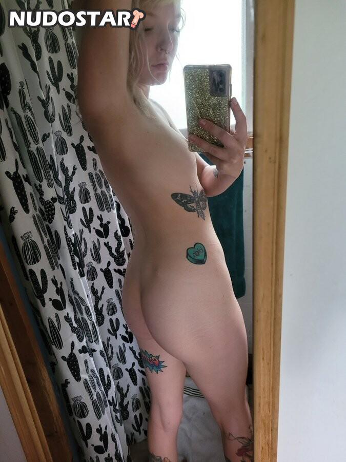 Sweetfaebelle Leaked Photo 27