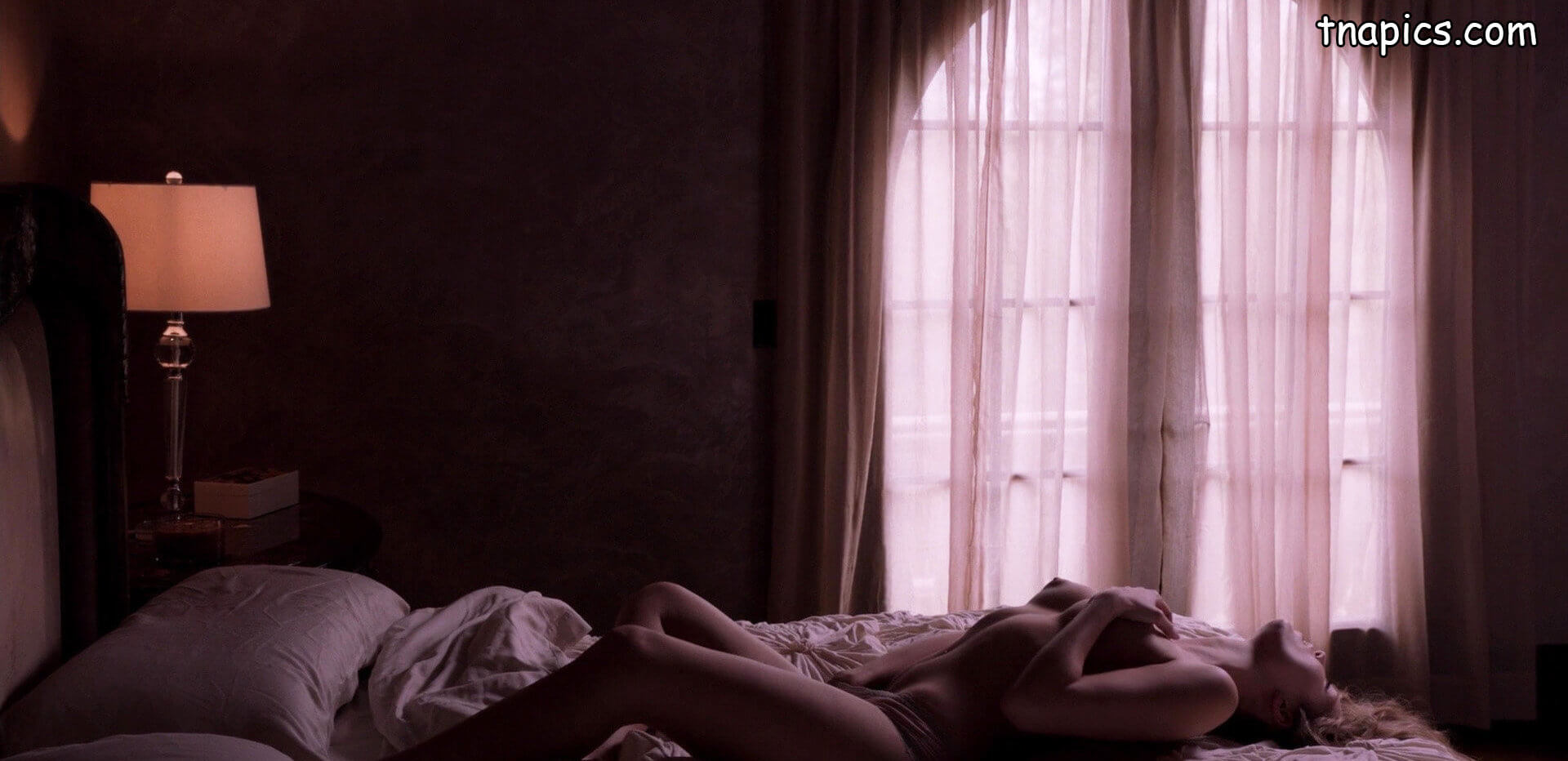 Lili Simmons Nude 40