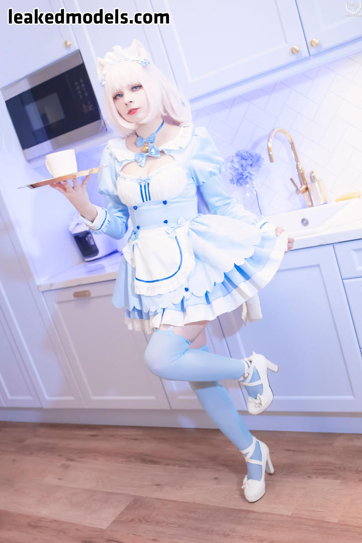 akariia-cosplay Naked 11