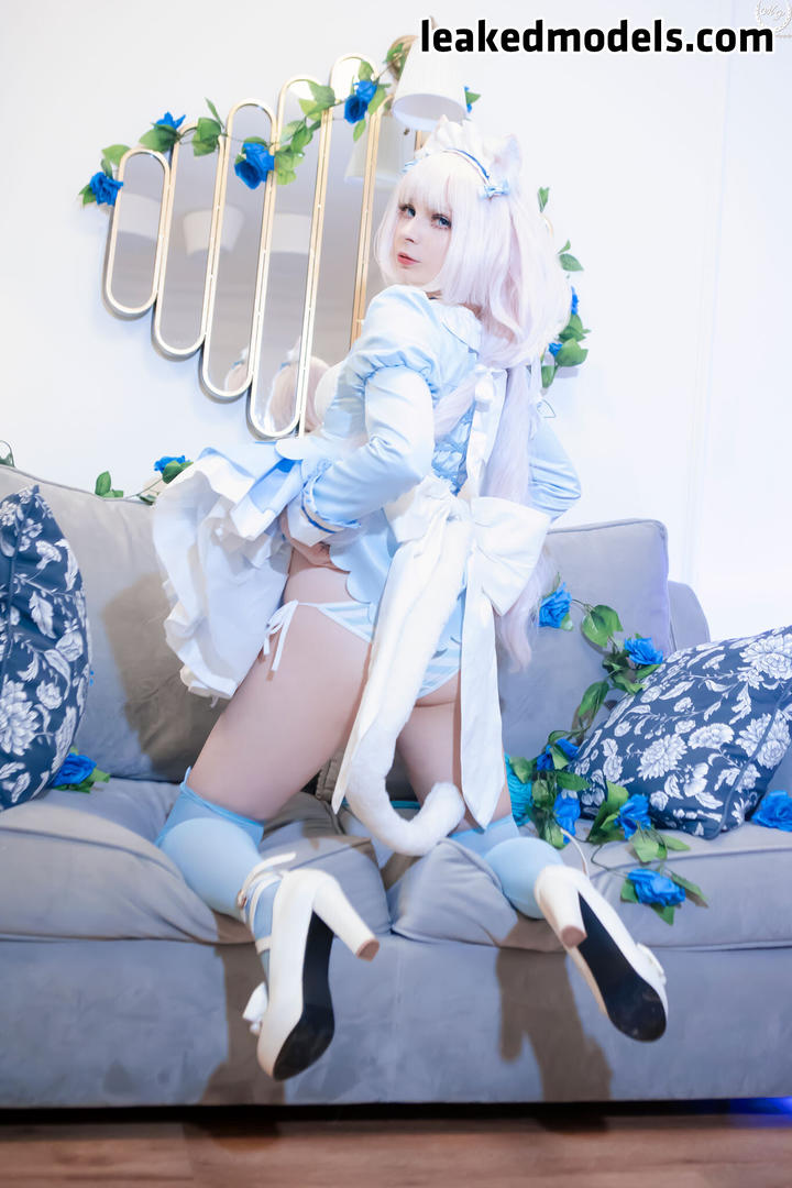 akariia-cosplay Naked 10