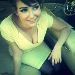 Milana Vayntrub cleavage