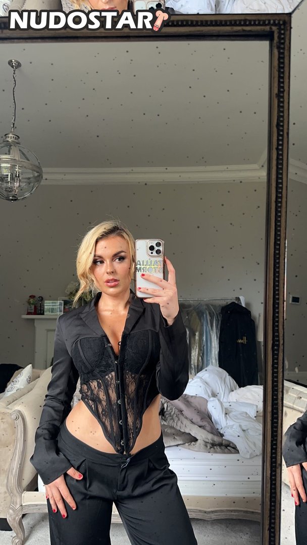 Tallia Storm Leaked Photo 9