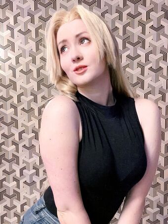 Oniksiya-sofinikum Nude Leaks OnlyFans Photo 114