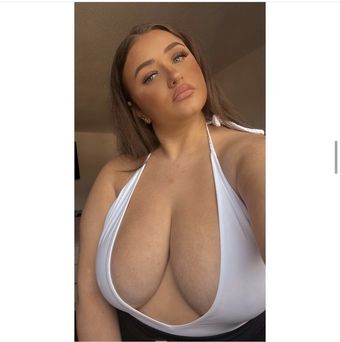 Averillxo Nude Leaks OnlyFans Photo 8