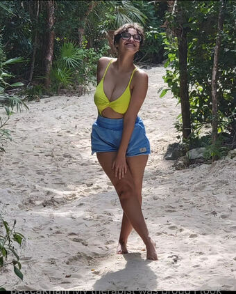 Becca Khalil / beccakhalil Nude Leaks OnlyFans  – Leaked Models