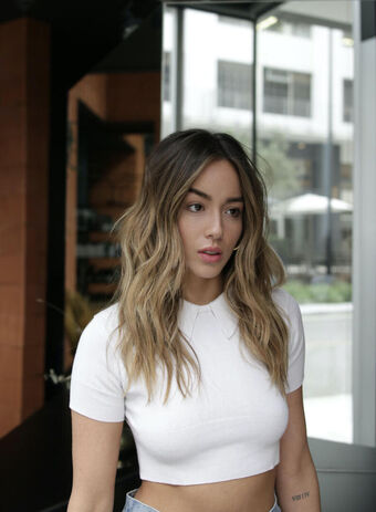 Chloe Bennet / chloebennet Nude Leaks OnlyFans  – Leaked Models