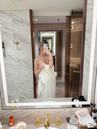 Julia Majch Nude Leaks OnlyFans Photo 3