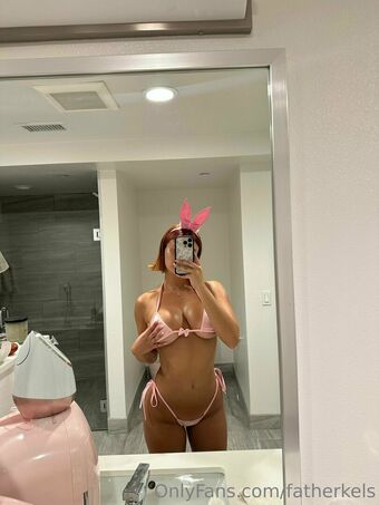 Kelsey Calemine Nude Leaks OnlyFans Photo 9