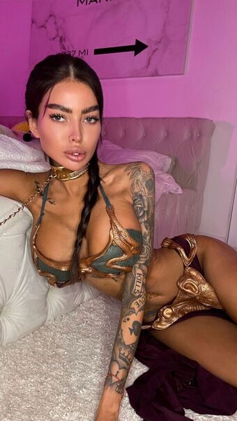 Slave Girl Leia Girls Nude Leaks OnlyFans Photo 7