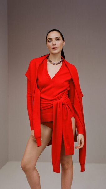 Gal Gadot Nude Leaks OnlyFans Photo 66