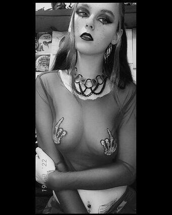 Jinxxybean / Undead.Gothling Nude Leaks OnlyFans  – Leaked Models