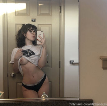 Lilyaya Nude Leaks OnlyFans Photo 4