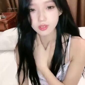 lucy.1811 / lucy_1811 / 树屋灵灵 Nude Leaks OnlyFans  – Leaked Models