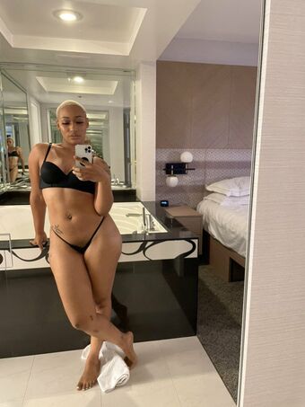 thickassdaphne Nude Leaks OnlyFans Photo 9