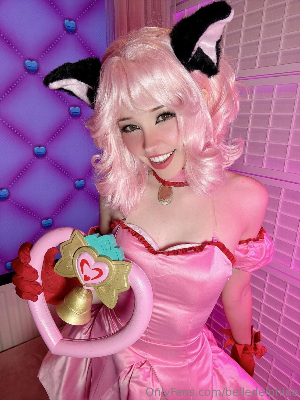 Belle Delphine Sexy Ichigo Momomiya Cosplay Onlyfans Set Leaked – Influencers GoneWild