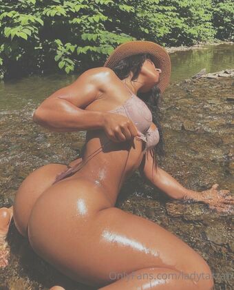 Ladytarzan Nude Leaks OnlyFans Photo 37