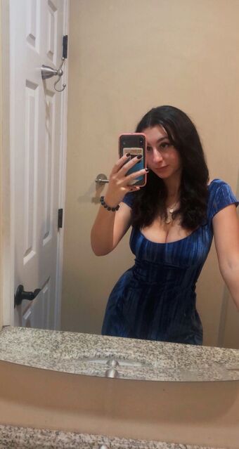 Mia Pitruzzello Nude Leaks OnlyFans Photo 17