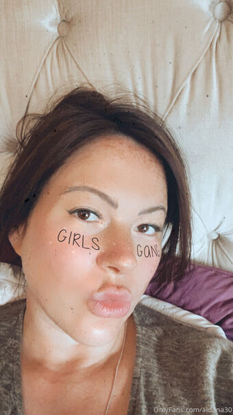 aldana30 Nude Leaks OnlyFans Photo 14