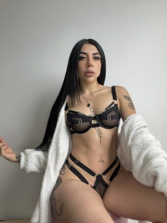 Angie Garcia Nude Leaks OnlyFans Photo 9