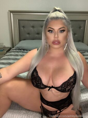 ashleysbedroom Nude Leaks OnlyFans Photo 11