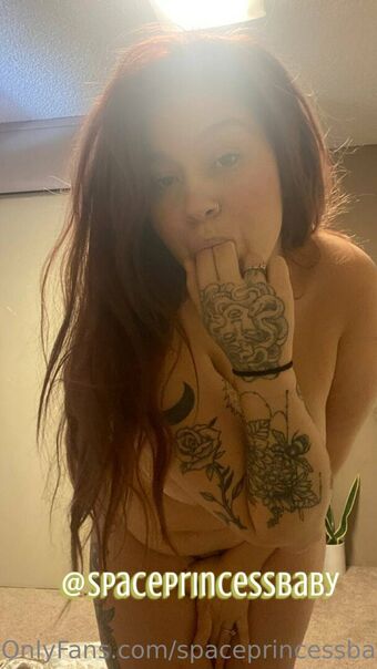 spaceprincessbaby Nude Leaks OnlyFans Photo 12