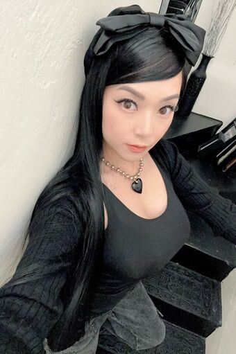 Vampybitme Nude Leaks OnlyFans Photo 36