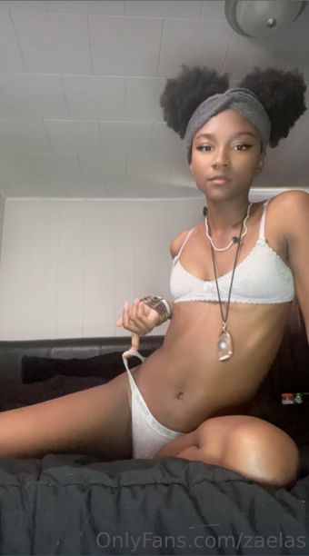 zaelas Nude Leaks OnlyFans Photo 3