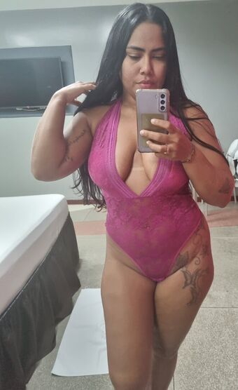 Sarielly Watermelon Nude Leaks OnlyFans Photo 8