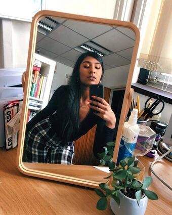 Ash Sarkar Nude Leaks OnlyFans Photo 13