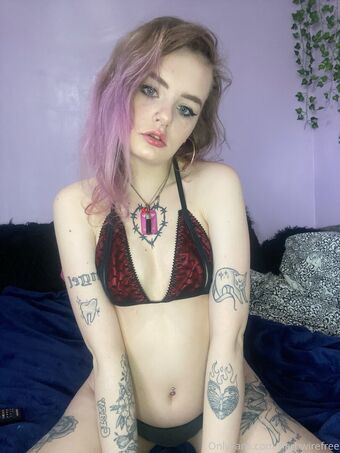 barbwirefree Nude Leaks OnlyFans Photo 37