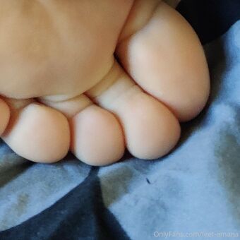 feet-amana Nude Leaks OnlyFans Photo 11