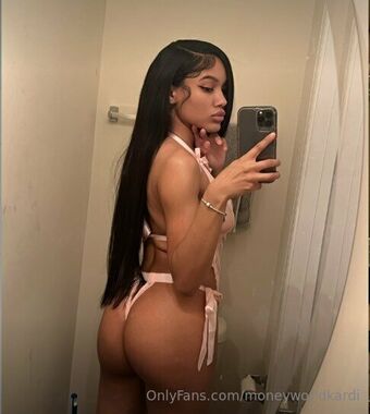 moneyworldkardi Nude Leaks OnlyFans Photo 15