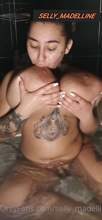 selly_madelline Nude Leaks OnlyFans Photo 58