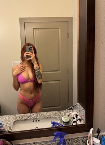 Sluuttyallyy Nude Leaks OnlyFans Photo 2