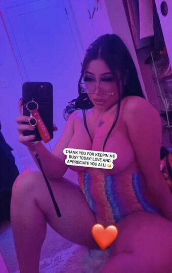 Beamer Babe Nude Leaks OnlyFans Photo 19