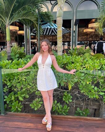 Chloe Csengery Nude Leaks OnlyFans Photo 30