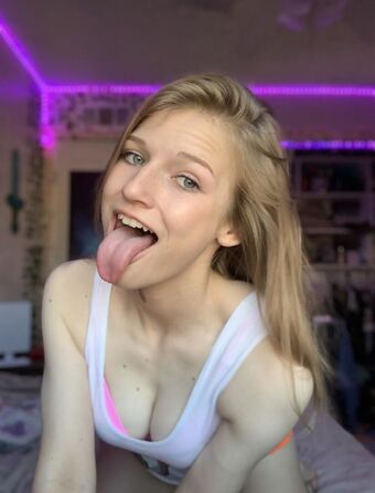 Crystalmoonclub Nude Leaks OnlyFans Photo 3